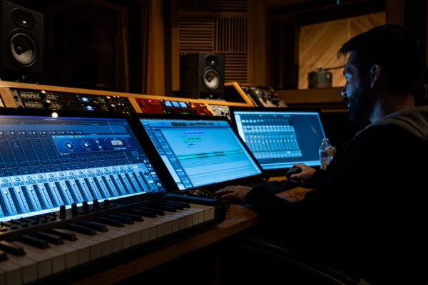 Les musiques électroniques